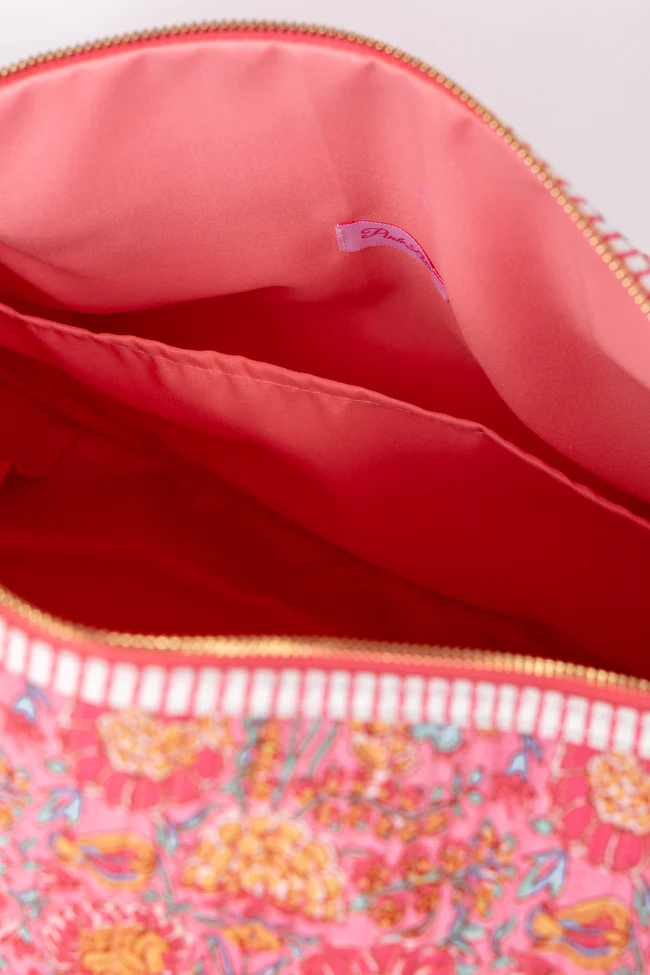 Avery Pink Floral Quilted Weekender - Image 4