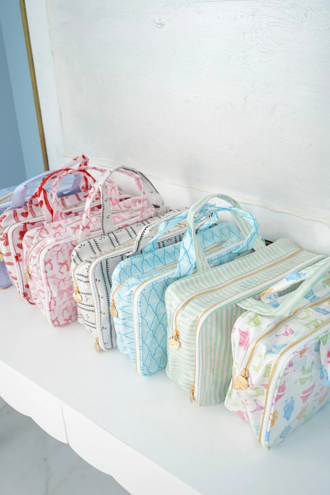 KenzKustomz Clear Coat Toiletry Case - Image 2