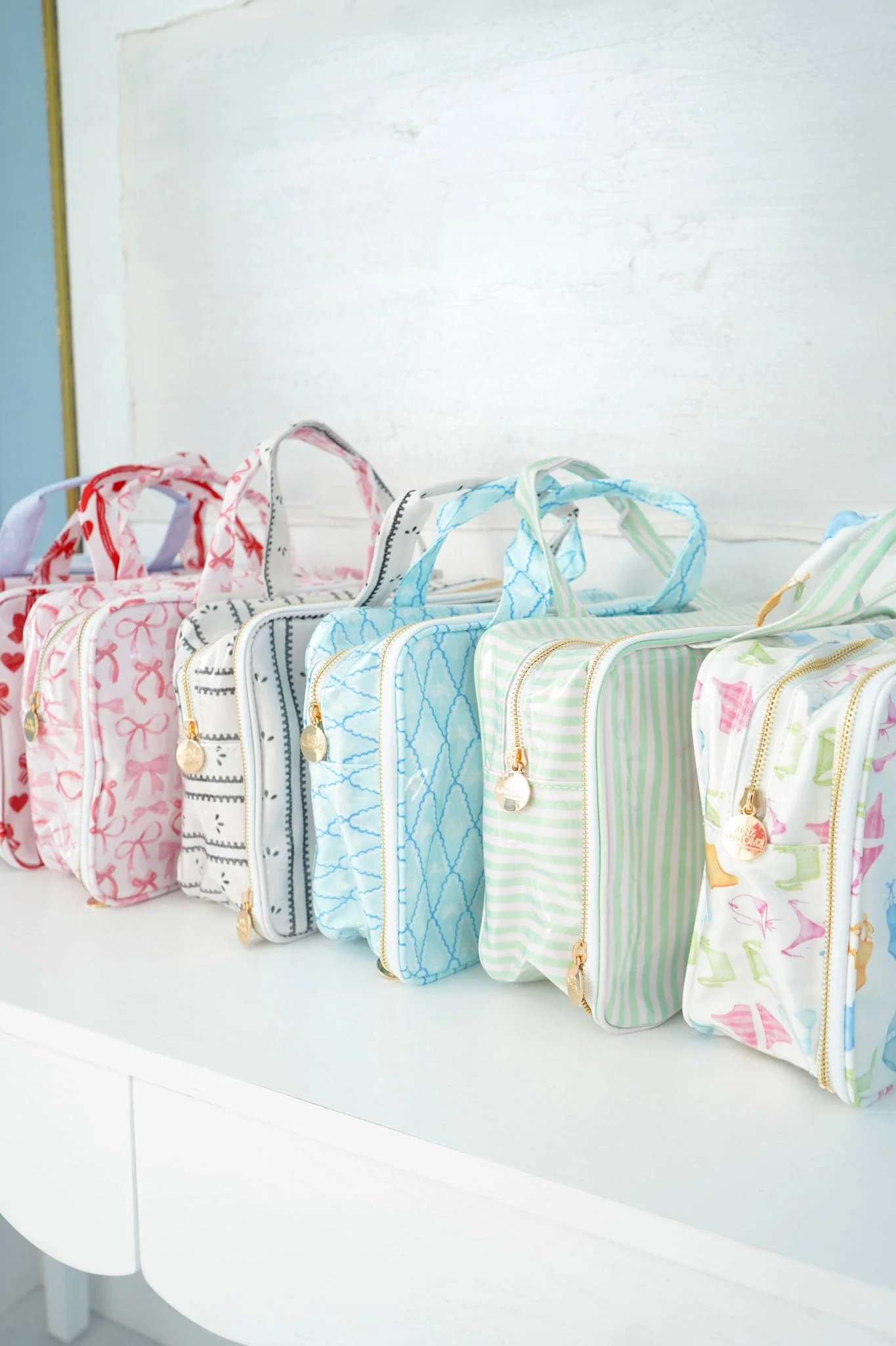 KenzKustomz Clear Coat Toiletry Case - Image 61