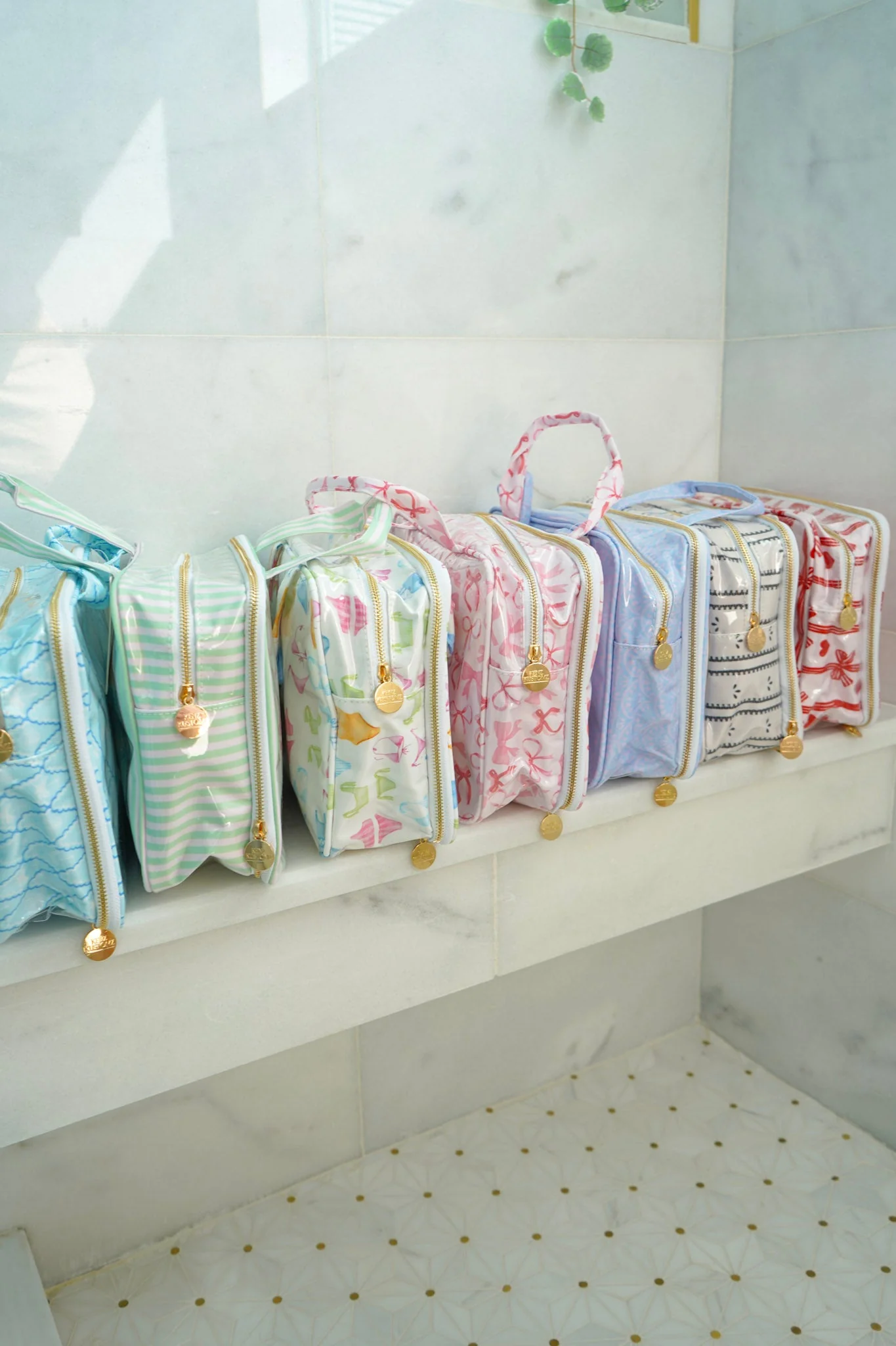 KenzKustomz Clear Coat Toiletry Case - Image 63