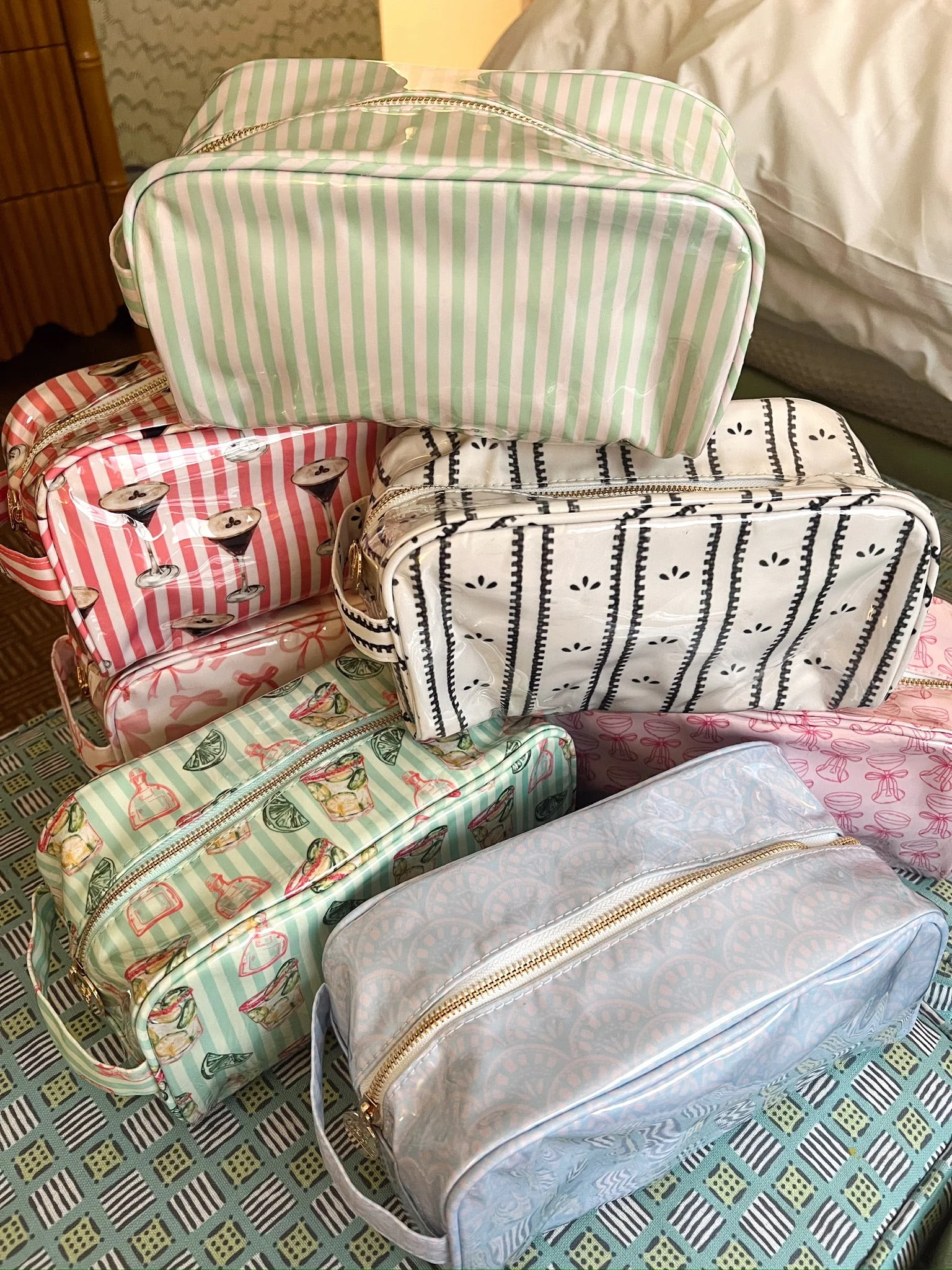 KenzKustomz Clear Coat Toiletry Dopp Kit - Image 10