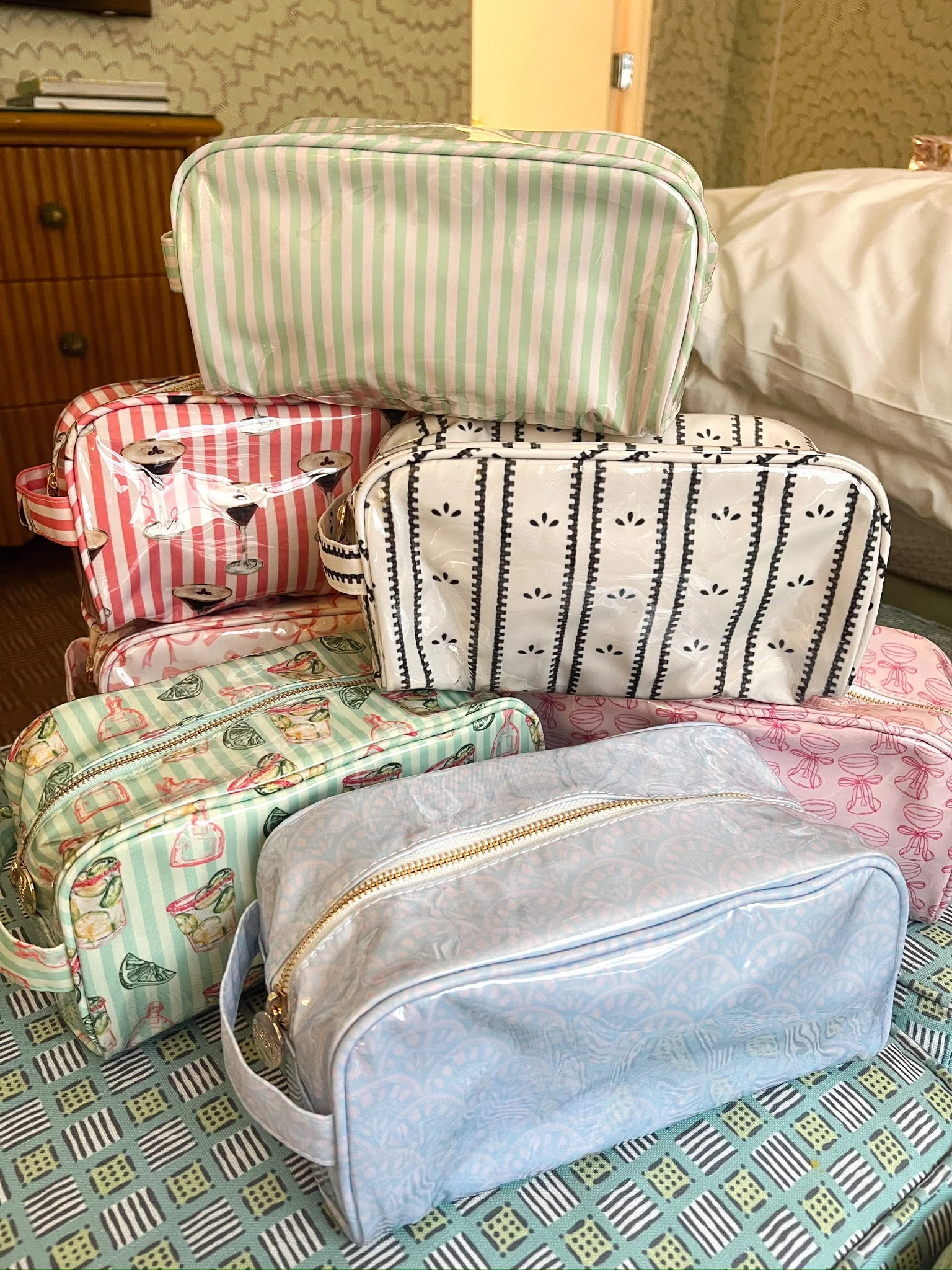 KenzKustomz Clear Coat Toiletry Dopp Kit - Image 27