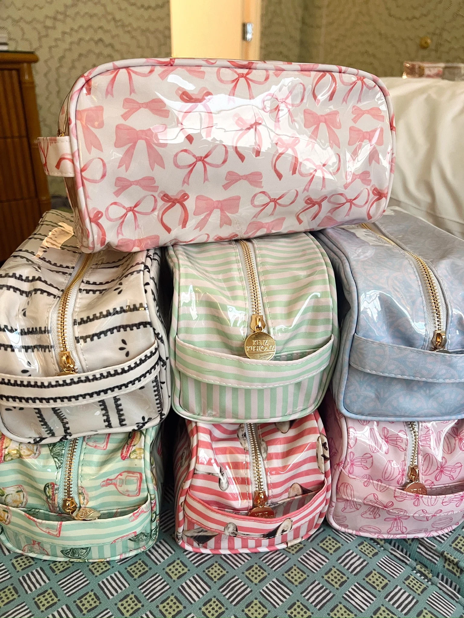KenzKustomz Clear Coat Toiletry Dopp Kit - Image 35