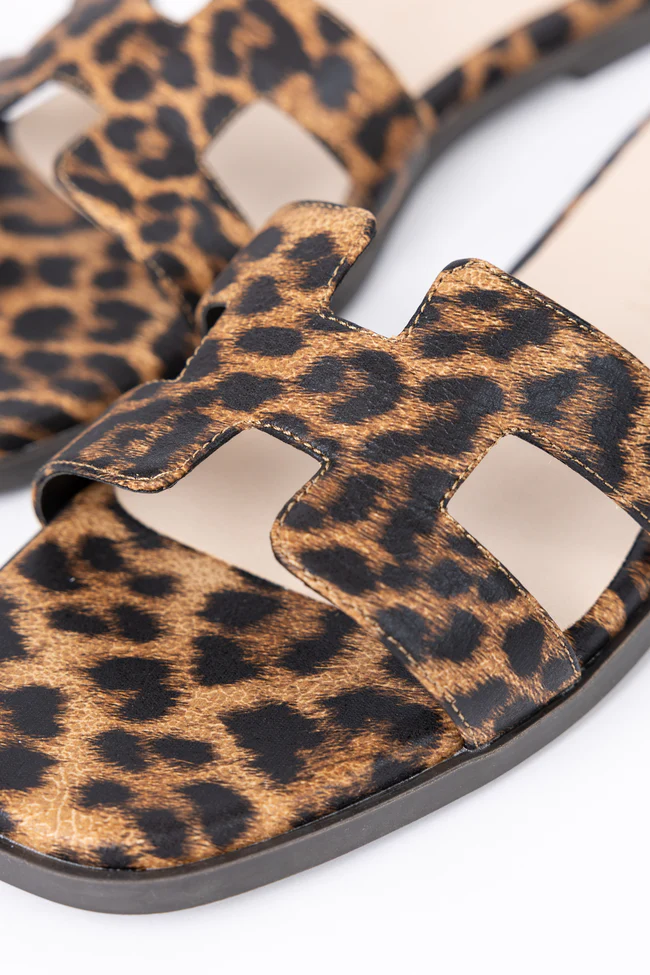 Everlee Leopard Sandal - Image 3