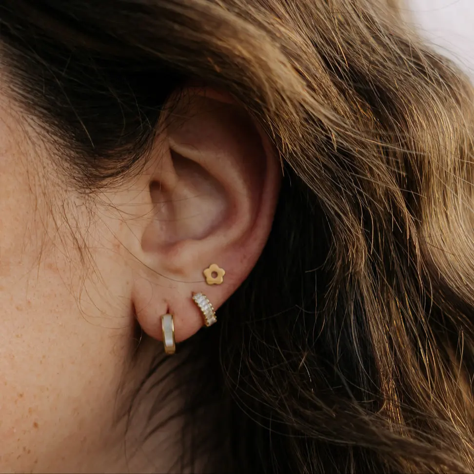 Flower Flat Back Stud Earrings - Image 8