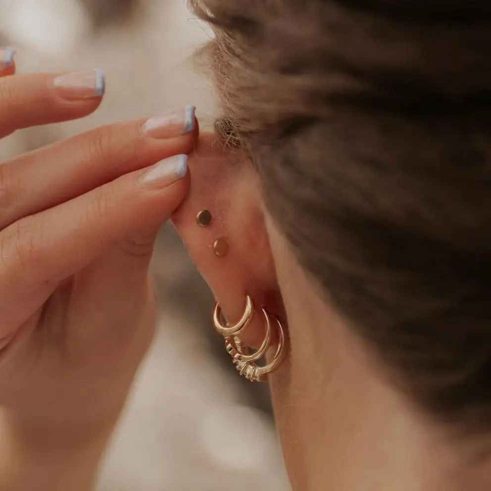 Flower Flat Back Stud Earrings - Image 9