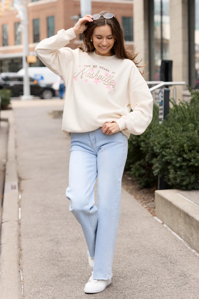 Heart In Nashville Cream Graphic Sweatshirt - Image 3