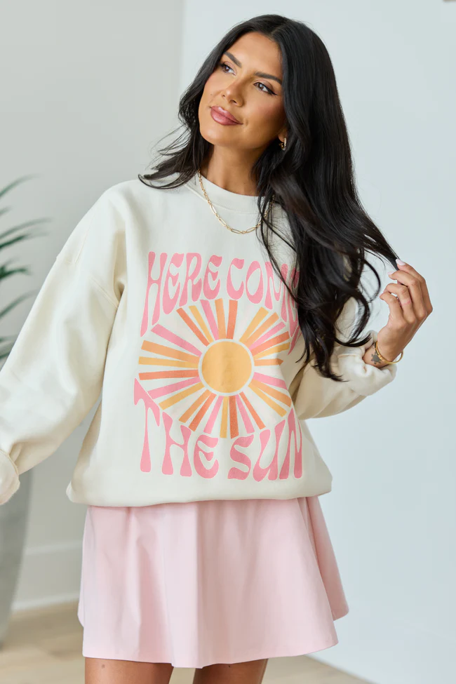 Here Comes The Sun Burst Cream Graphic Sweatshirt - Image 4