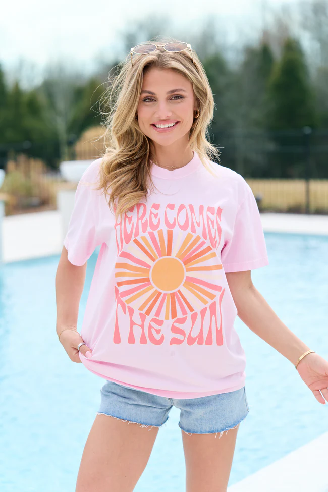 Here Comes The Sun Light Pink Graphic Tee - Image 5