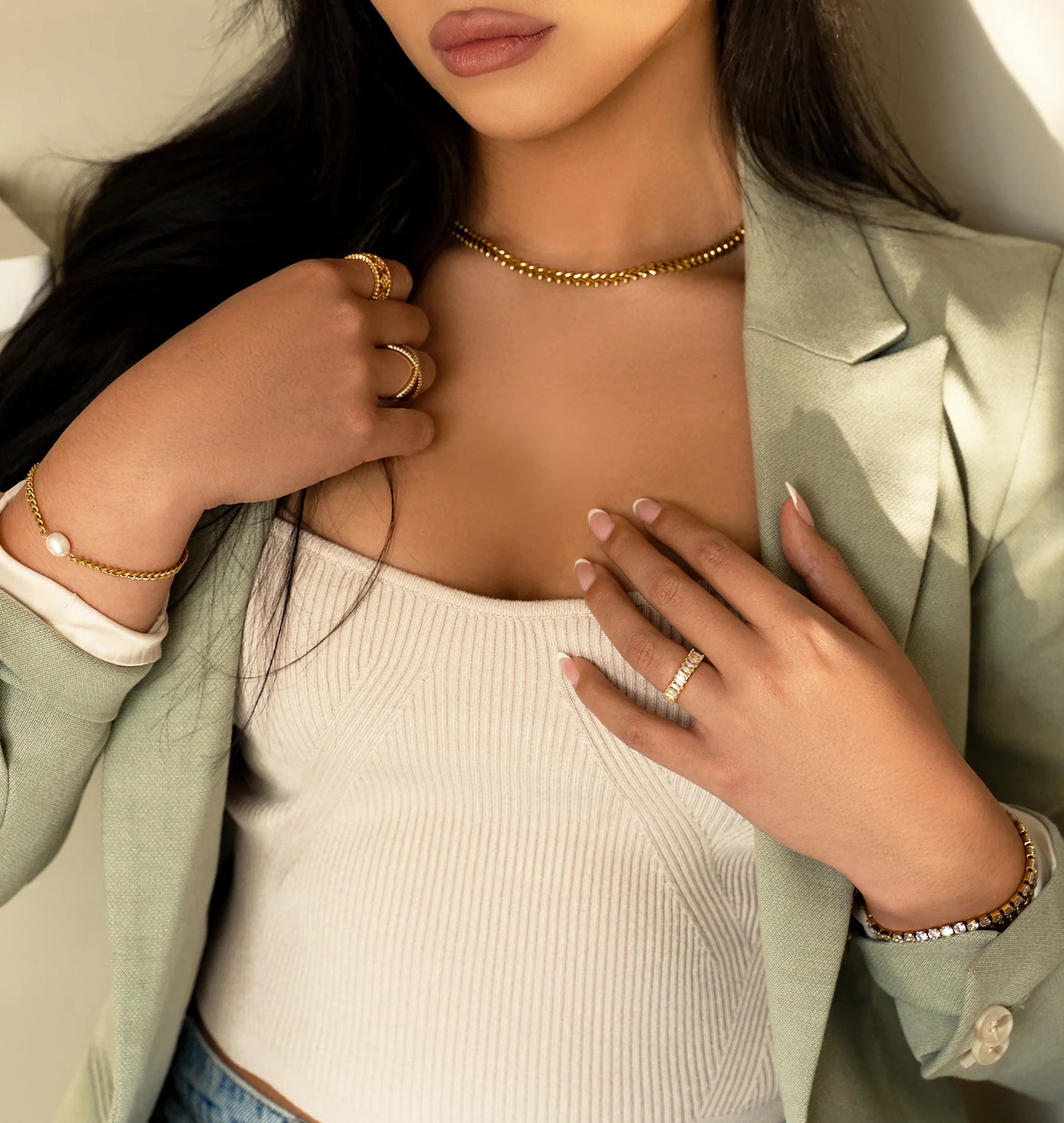 Izzy Pearl Gold Bracelet - Image 3