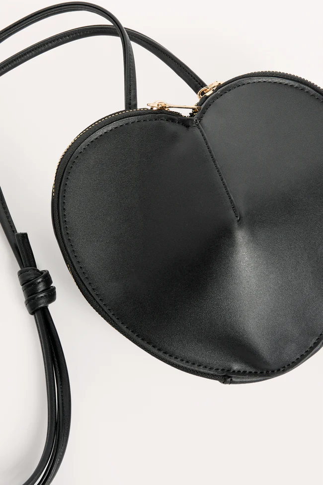 Kelsey Black Heart Handbag FINAL SALE - Image 3