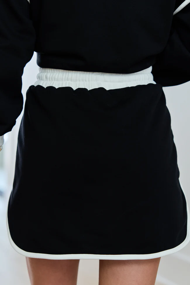 Mia Black Contrast Trim Skort - Image 4