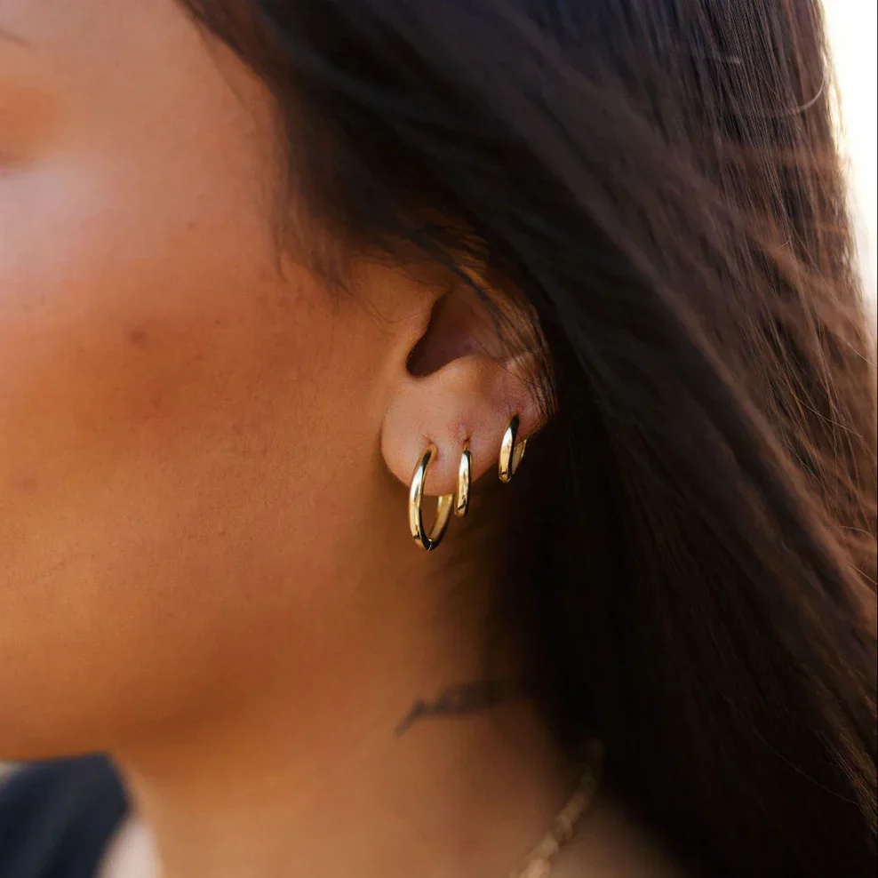 Olivia Essential Hoop Earrings - Image 9