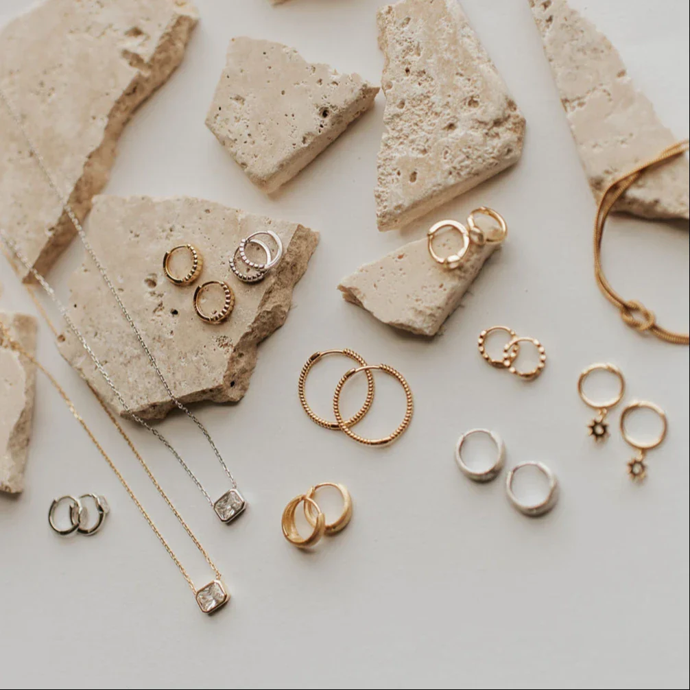 Tessa Hoop Earrings - Image 3